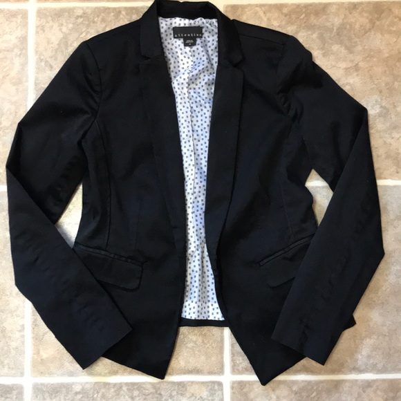 Ladies Attention Blazer - Picture 1 of 4